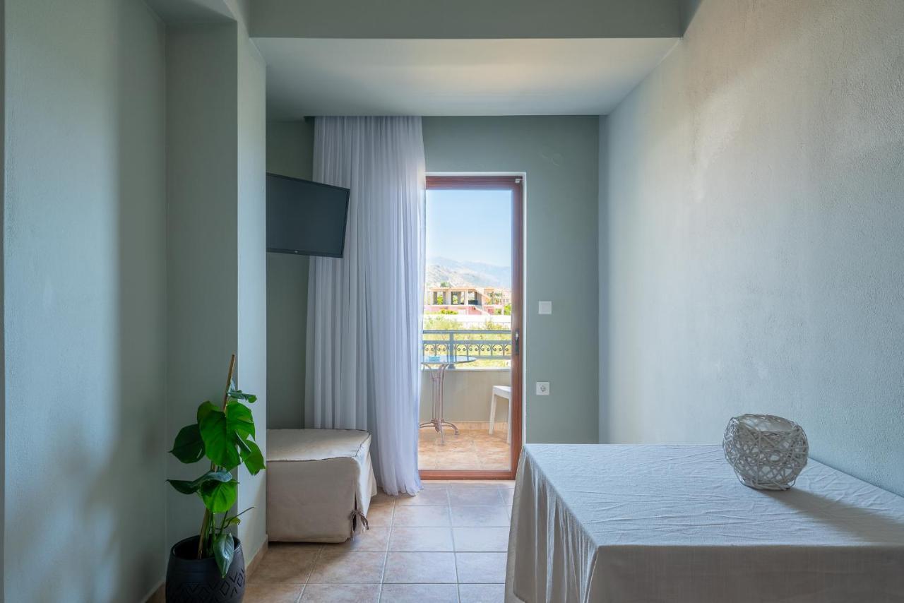 Serenity Hideaway Палеохора Экстерьер фото